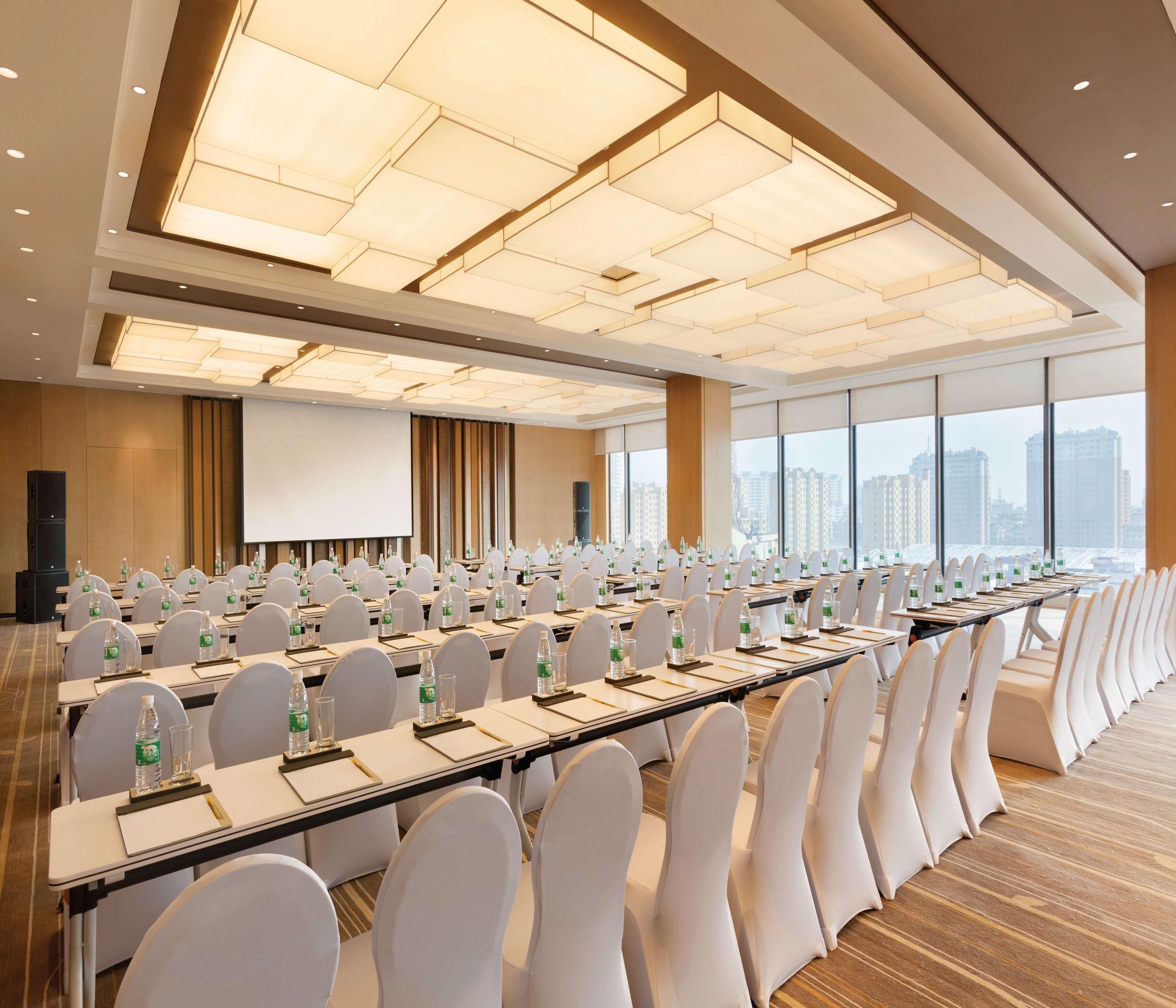 Hilton Garden Inn Dandong Dış mekan fotoğraf